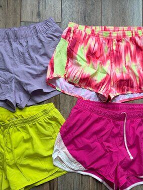 Bundle of 4 ladies running shorts Old Navy Active Stretch tech Quick Dry medium